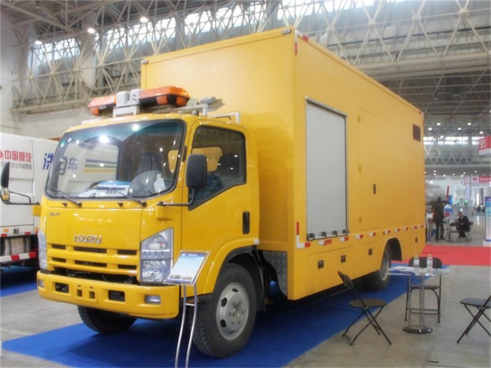 移動(dòng)應(yīng)急電源車-五十鈴700P移動(dòng)應(yīng)急電源車